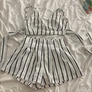 2 piece stripe set